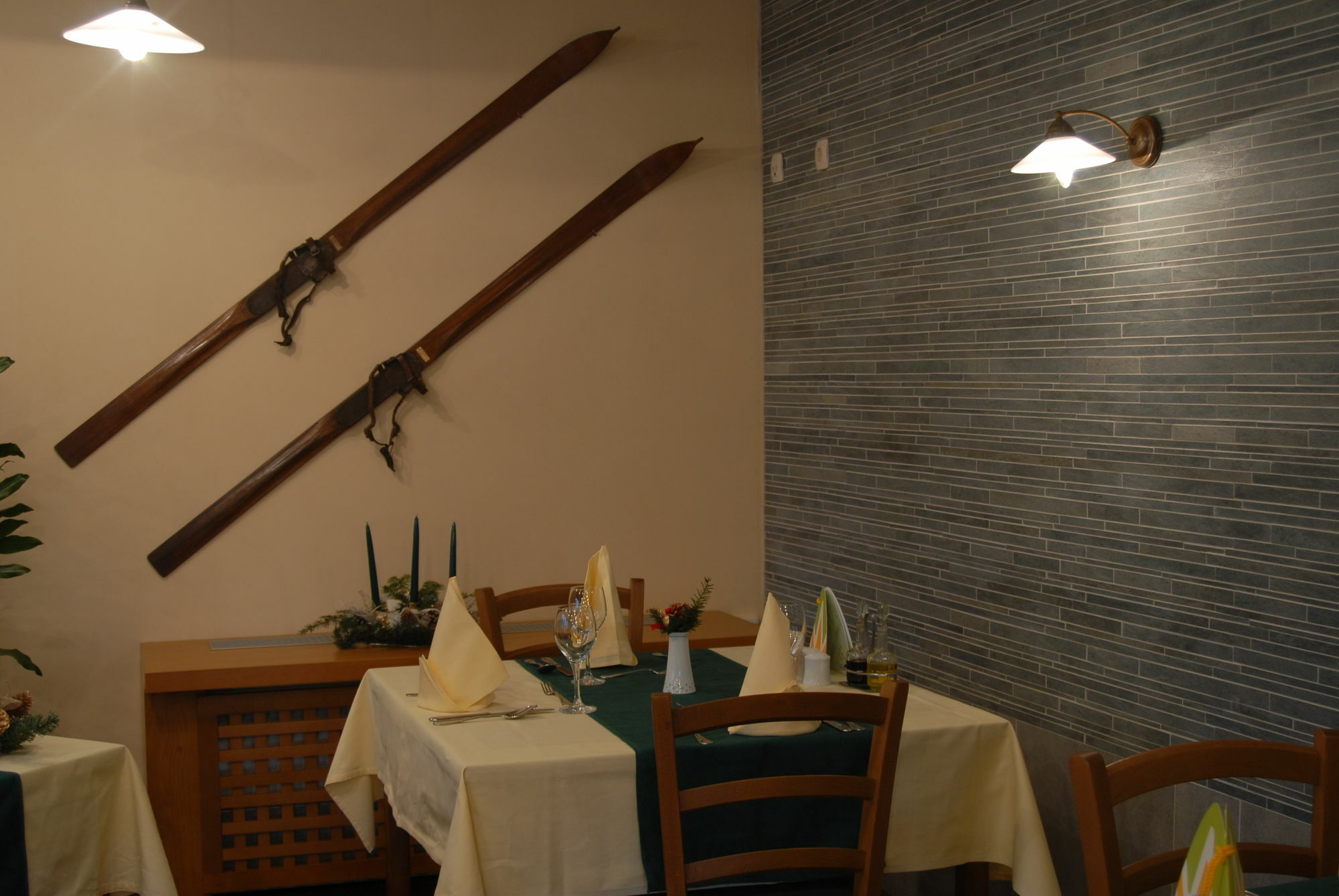 Stubicke Toplice Aparthotel Snjezna Kraljica מראה חיצוני תמונה